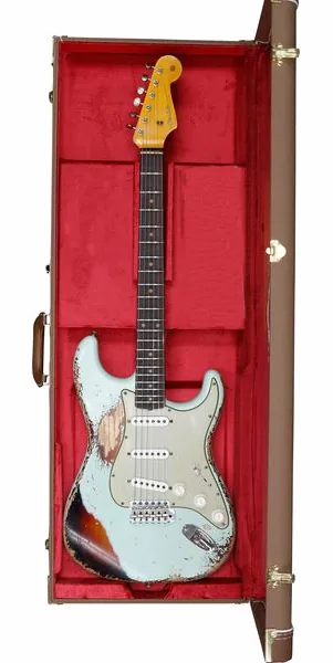 Fender 61 Strat SHR Aged Surf G 3TSB forfra