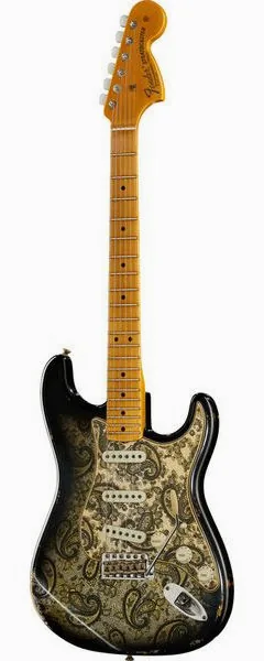Fender 68 Strat Relic Black Paisley forfra