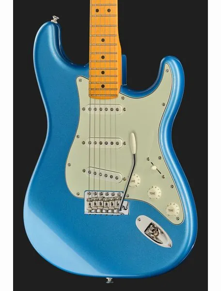 Fender Am Pro Clsc Strat MN FLPB, detalj 4