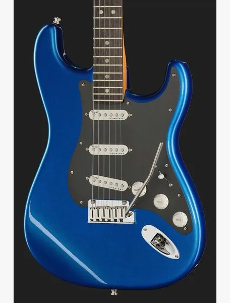 Fender Am Ultra II Strat EB NBL, detalj 4